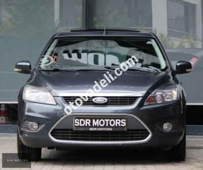 Ford Focus 2011 1.6 Titanium