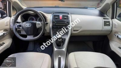 Toyota Auris 2012 1.6 Comfort Extra