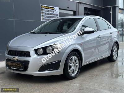 Chevrolet Aveo 2012 1.4 LT