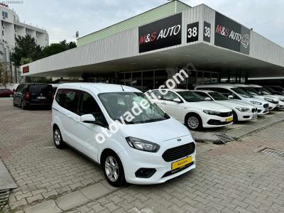 Ford Tourneo Courier 2021 1.5 TDCi Delux