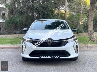 Renault Clio 2023 1.0 TCe Equilibre