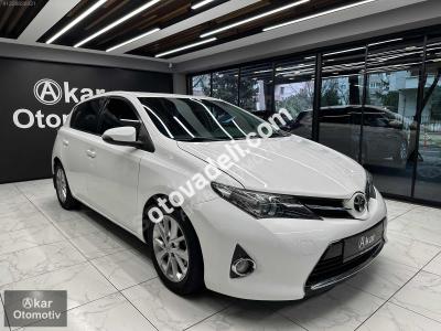 Toyota Auris 2013 1.4 D-4D Active