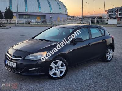 Opel Astra 2012 1.6 Edition