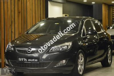 Opel Astra 2012 1.4 T Enjoy Plus