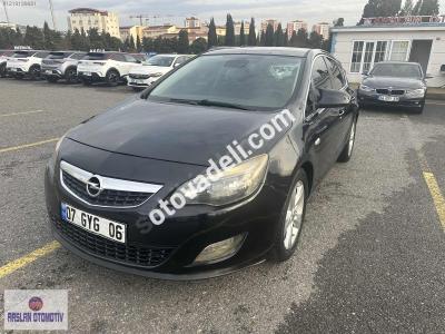 Opel Astra 2012 1.3 CDTI Sport