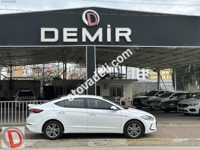 Hyundai Elantra 2017 1.6 CRDi Style Plus